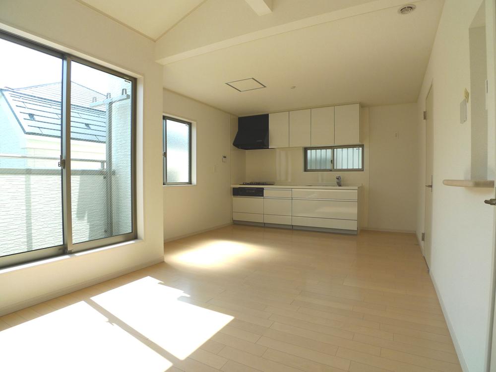 Same specifications photos (living). Living room (complete construction cases)