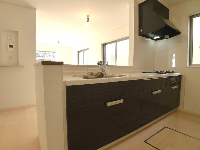 Same specifications photo (kitchen). Kitchen (complete construction cases)