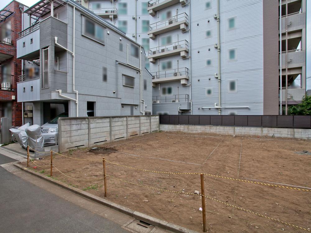 Local appearance photo