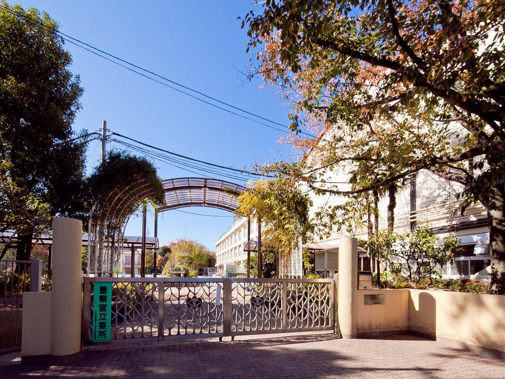 Primary school. 521m to Nerima Sekimachikita Elementary School