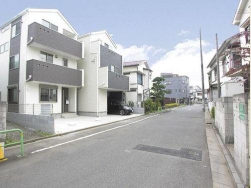 Local appearance photo