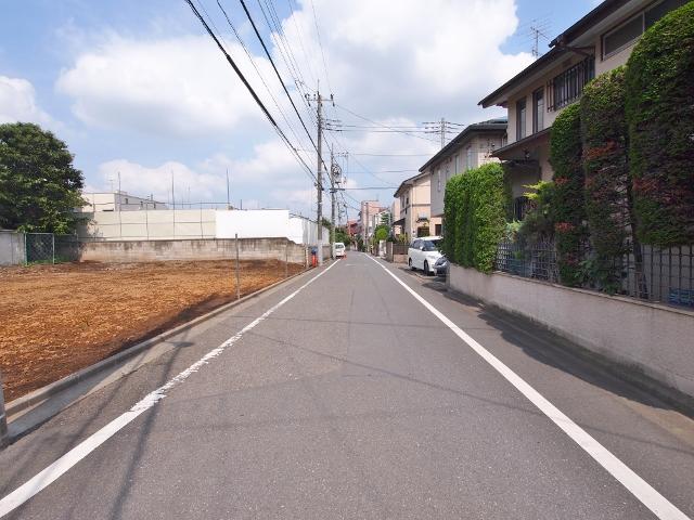 Local land photo. South 6M public road