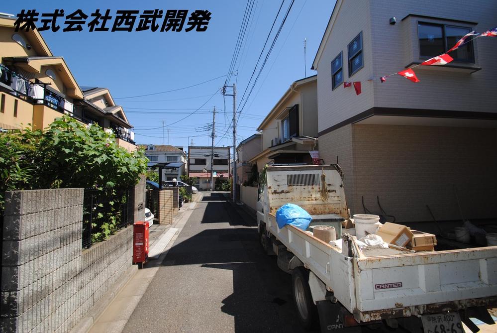 Local photos, including front road. Local (September 2013) Shooting