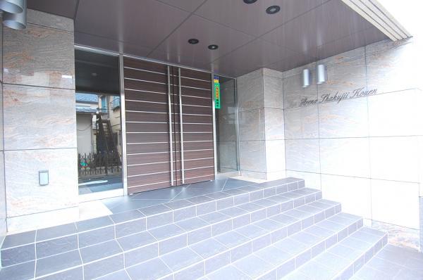 Entrance. Home delivery locker rooms