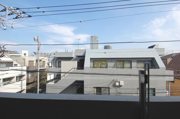 View photos from the dwelling unit. You can enjoy a quiet life