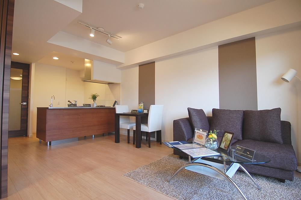 Living. Floor heating equipped