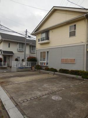 Parking lot. Is parking.