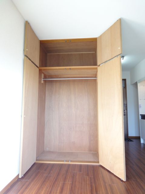 Receipt. Storage enters plenty. 