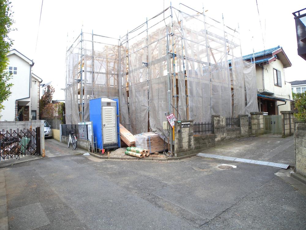 Local appearance photo. Local (11 May 2013) Shooting