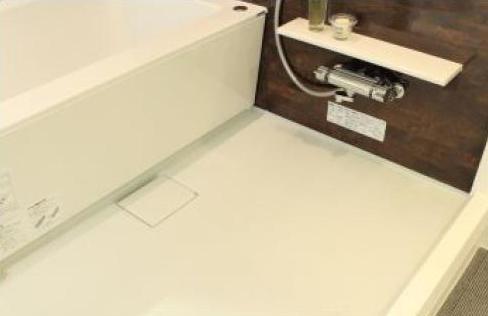Same specifications photo (bathroom)