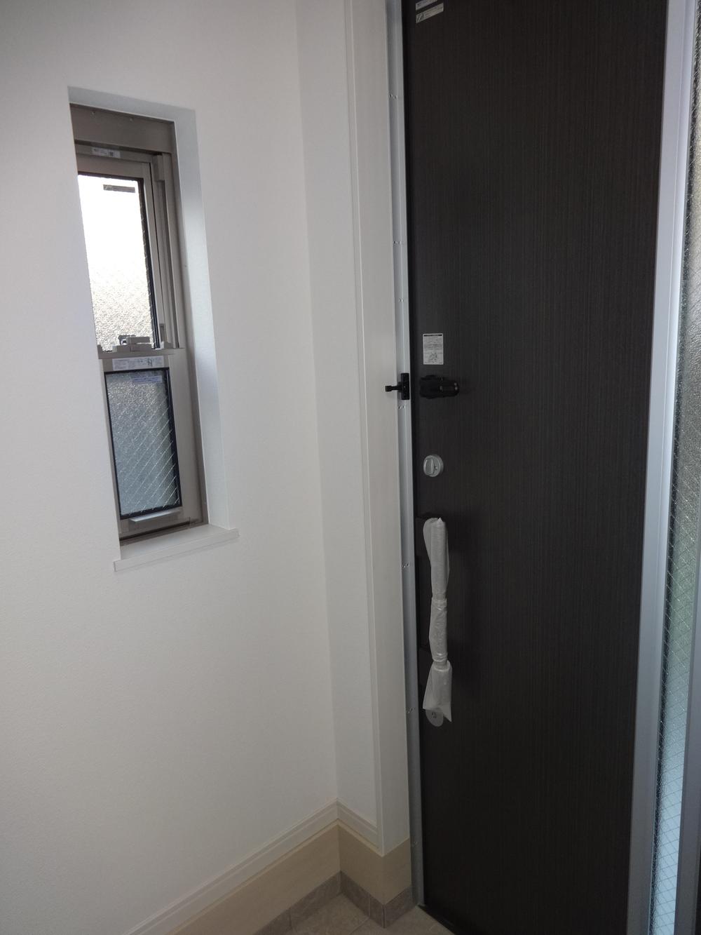 Entrance. Local (12 May 2013) Shooting