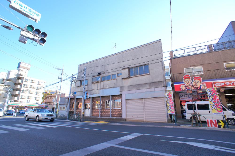 Local land photo. Local (11 May 2013) Shooting