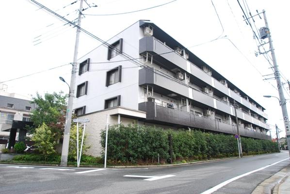 Local appearance photo. Local (11 May 2013) Shooting