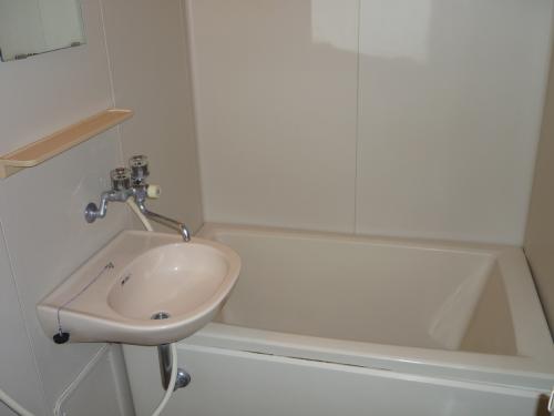 Bath. Washbasin unit bus.