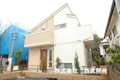 Local appearance photo. Local (10 May 2013) Shooting