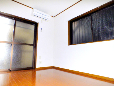 Living and room. Because the corner room there is a window in the side