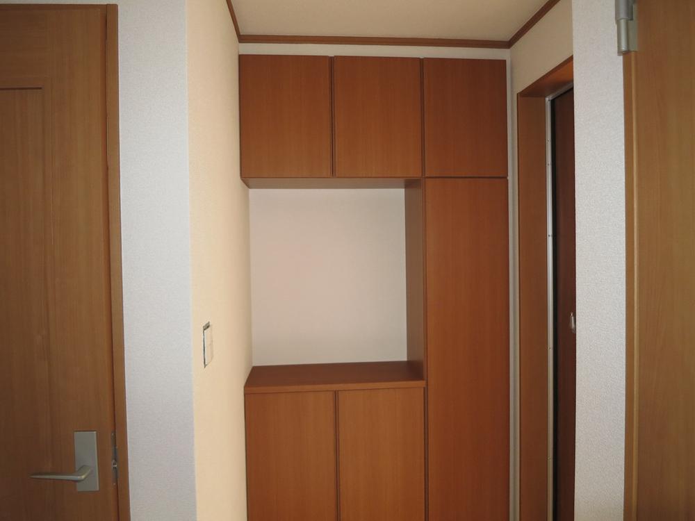 Entrance. Indoor (10 May 2013) Shooting