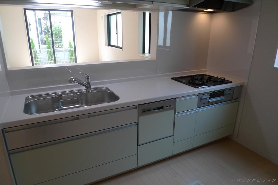 Same specifications photo (kitchen). (Kitchen) construction cases