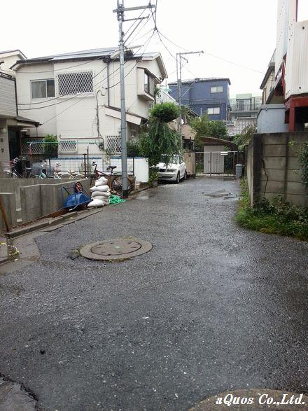 Local photos, including front road. Local (10 May 2013) Shooting