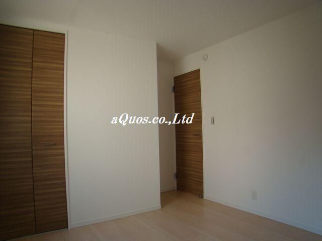 Same specifications photos (Other introspection). Same specifications