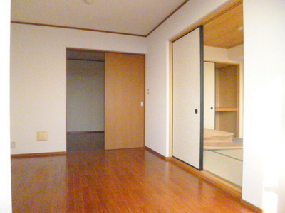 Living and room. Flooring 6 Pledge of Western-style