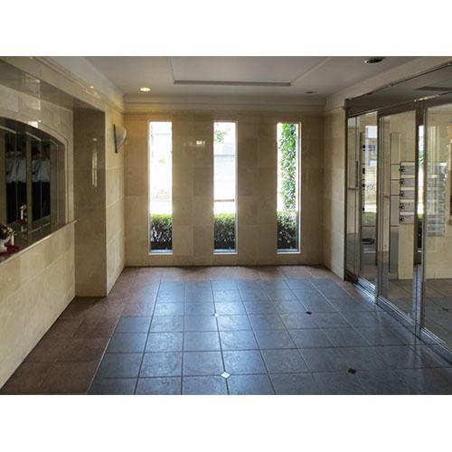 Entrance. Entrance hall