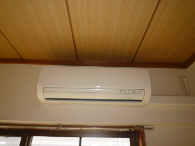 Other. Reference image (the other room)