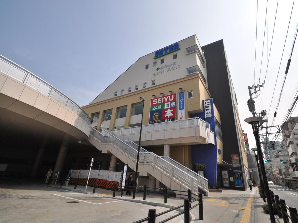 station. 1760m until Hoya Station ◆ There is also a TSUTAYA and Seiyu