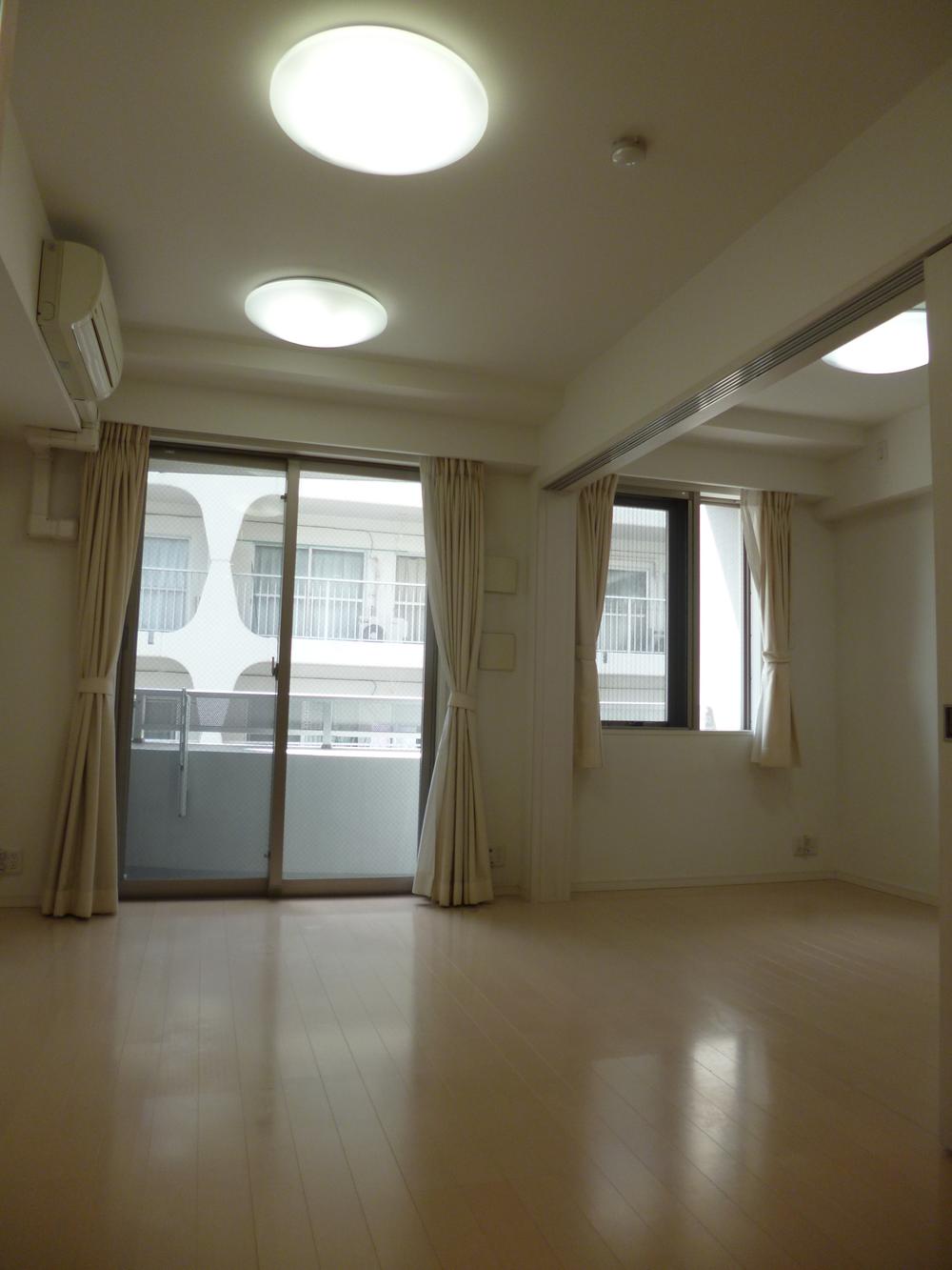 Living. Indoor (10 May 2013) Shooting