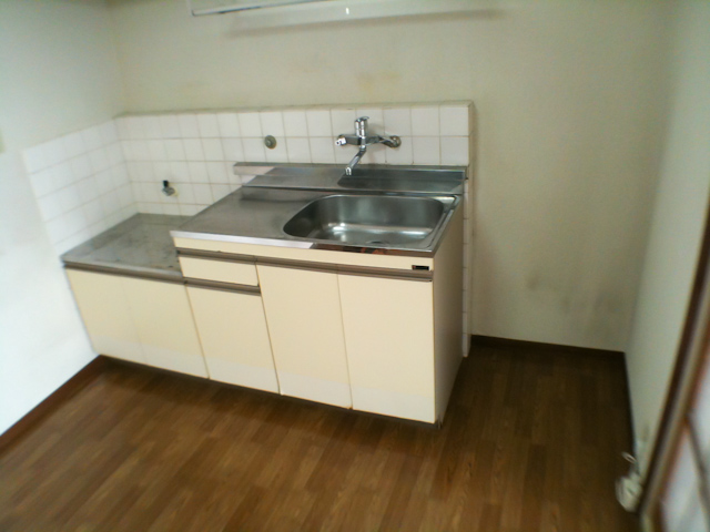 Kitchen. Dining kitchen is a space to put even table.