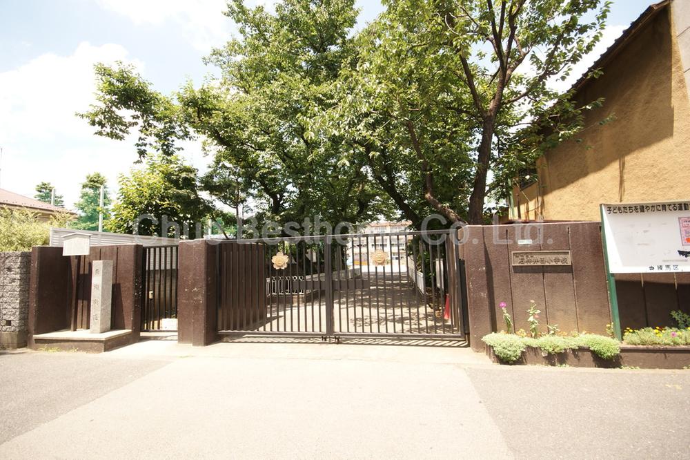 Primary school. 526m to Nerima Shakujii Nishi Elementary School