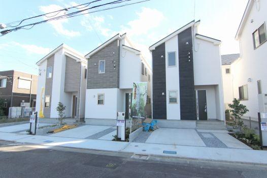 Local appearance photo. Local (11 May 2013) Shooting