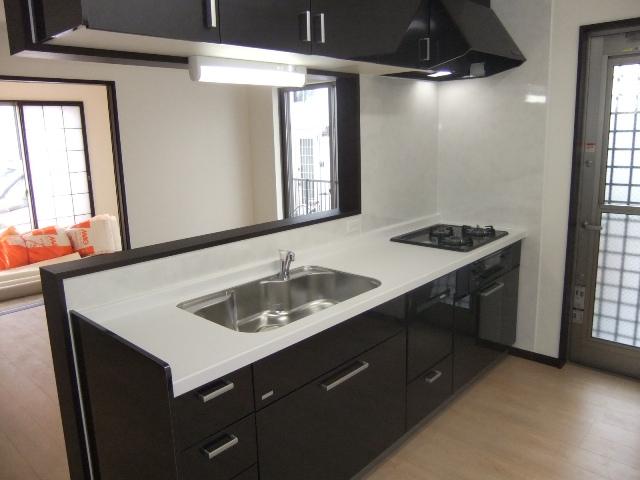 Same specifications photo (kitchen). Same specifications