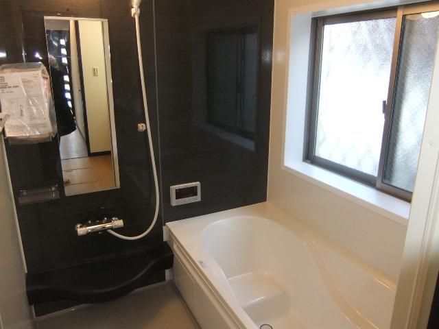 Same specifications photo (bathroom). Same specifications