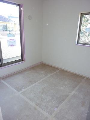 Non-living room. Indoor (12 May 2013) Shooting