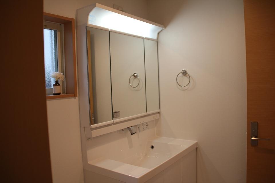 Same specifications photos (Other introspection). Same specifications