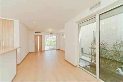 Living. No. 2 place room (April 2013) Shooting