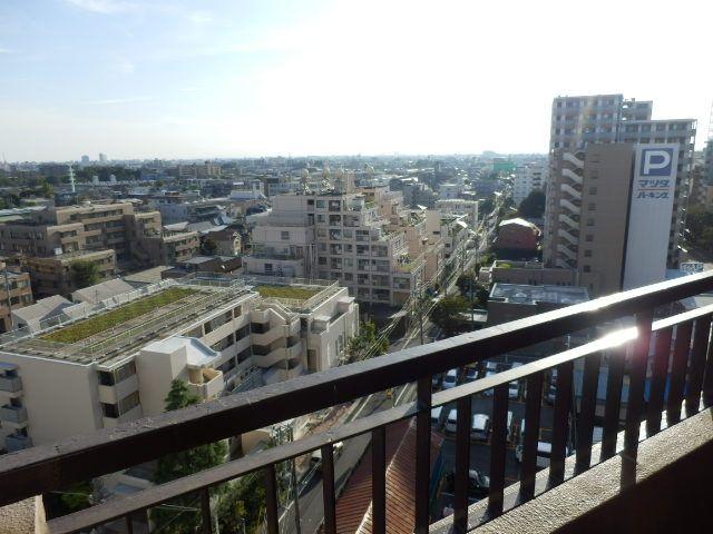 Balcony. tube Management Fee: 12,900 yen / Month repair reserve: 14,980 yen / Month