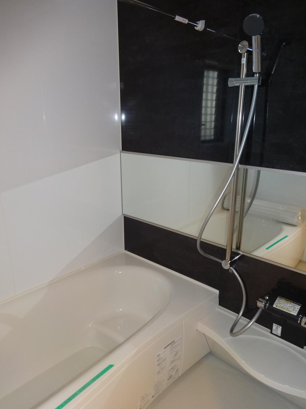 Bathroom. Indoor (12 May 2013) Shooting