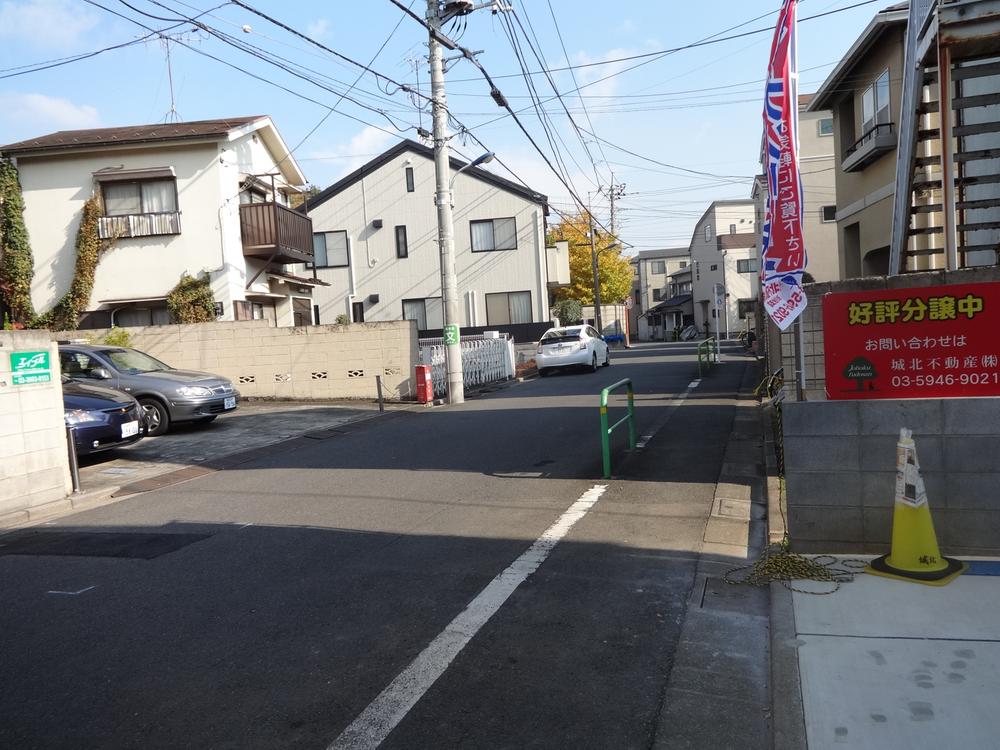 Local photos, including front road. Local (12 May 2013) Shooting