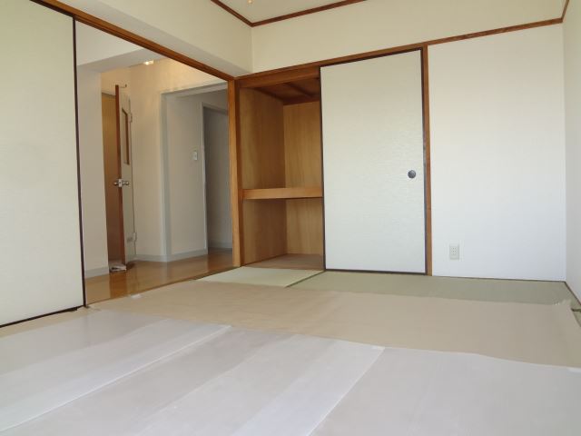 Other. 6-mat Japanese-style