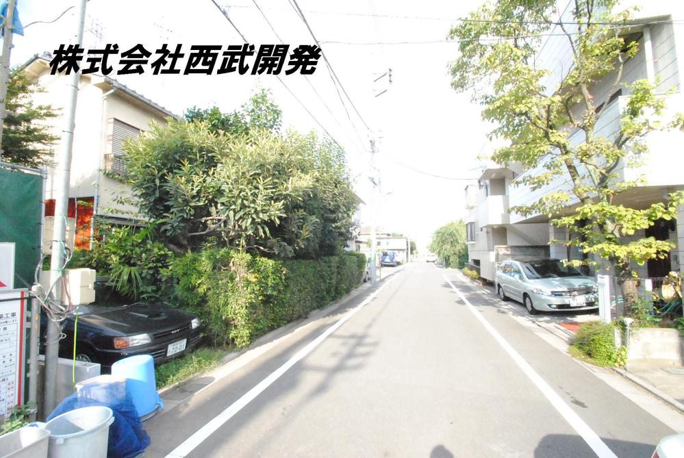 Local photos, including front road. Local (August 2013) Shooting