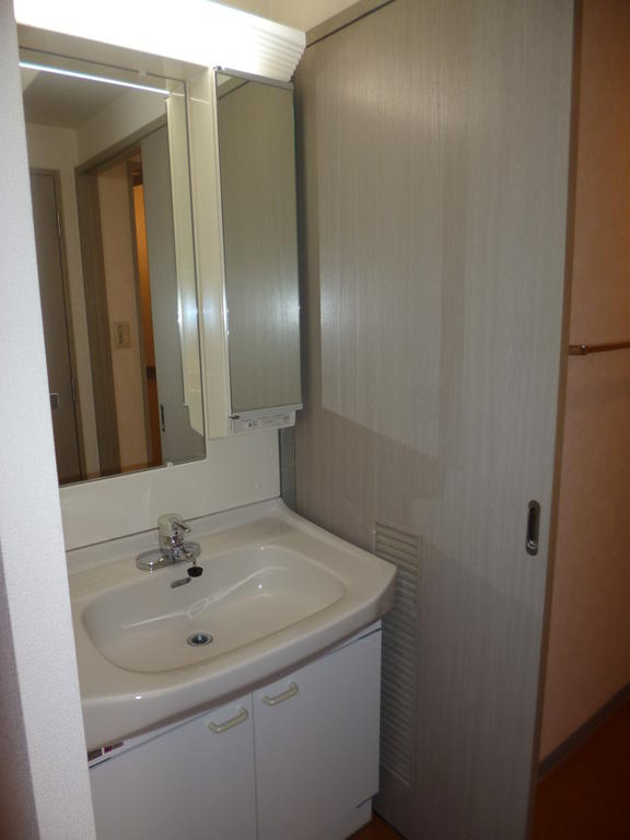 Washroom. With vanity.