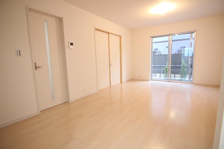 Same specifications photos (living). It is decorated photo of Toei residential construction other properties.