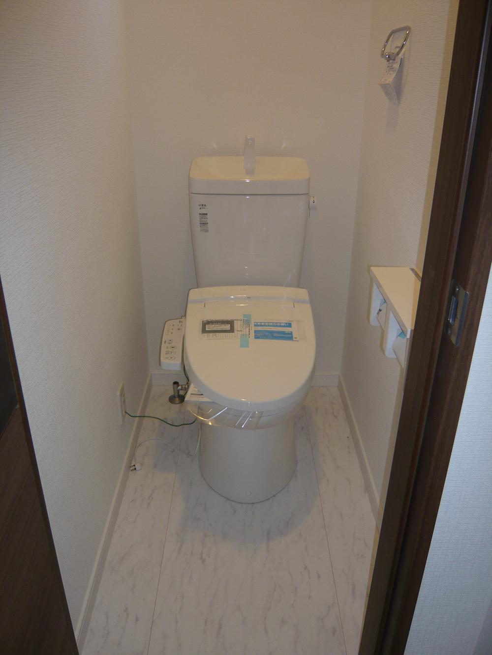 Toilet. 1 Building room (October 28, 2013) Shooting