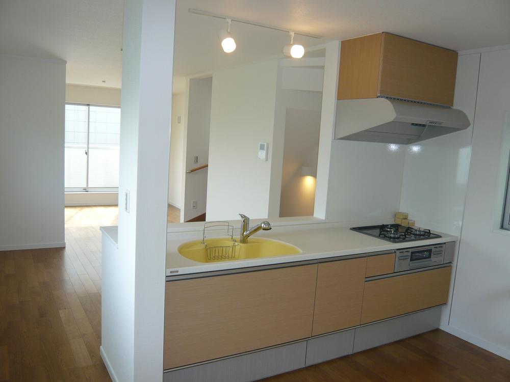 Kitchen. Building 3 room (October 28, 2013) Shooting