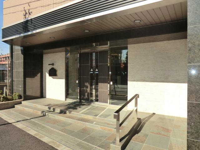 Local appearance photo. Local (11 May 2013) Shooting