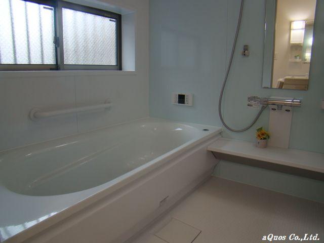 Bathroom. Indoor (11 May 2013) Shooting