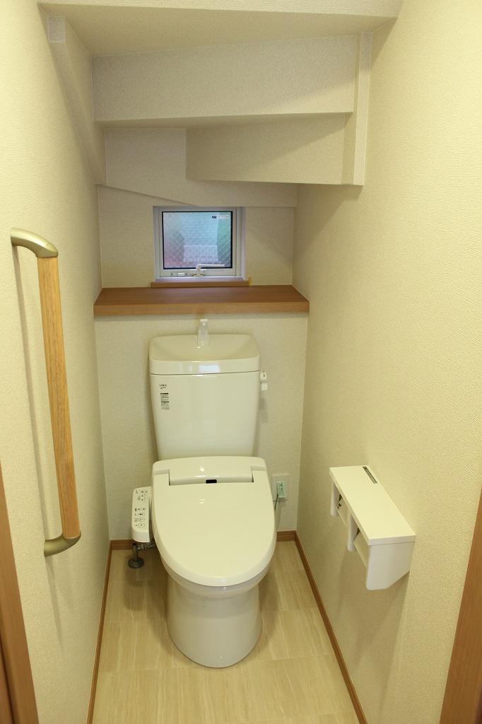 Toilet. Indoor (July 2013) Shooting