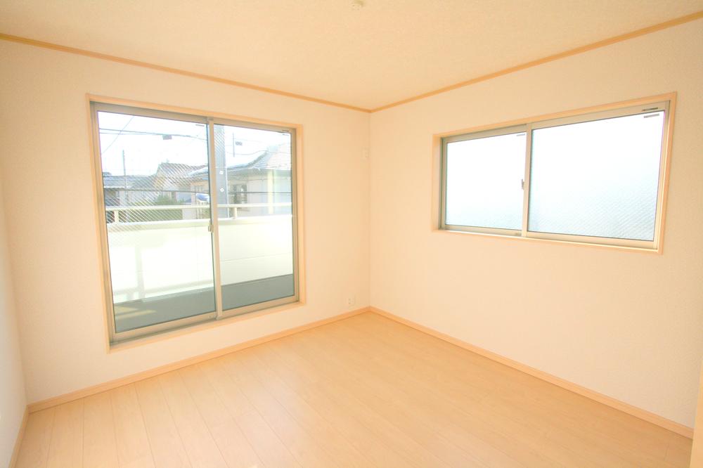 Non-living room. Indoor (12 May 2013) Shooting